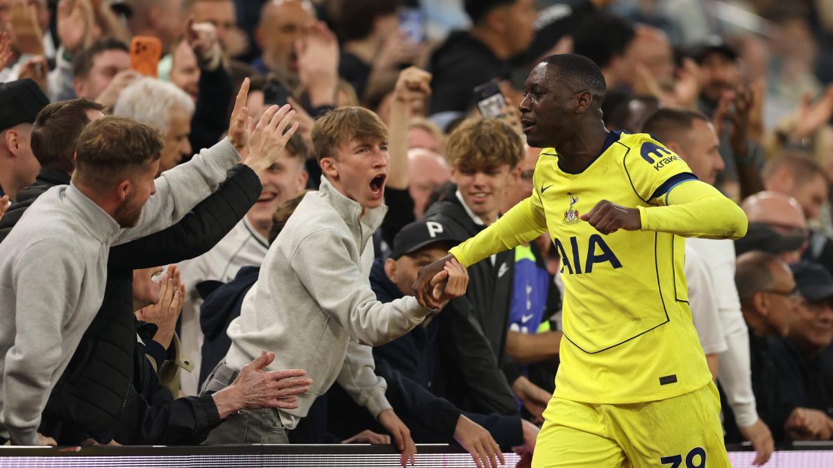 El Tottenham no levanta cabeza como local