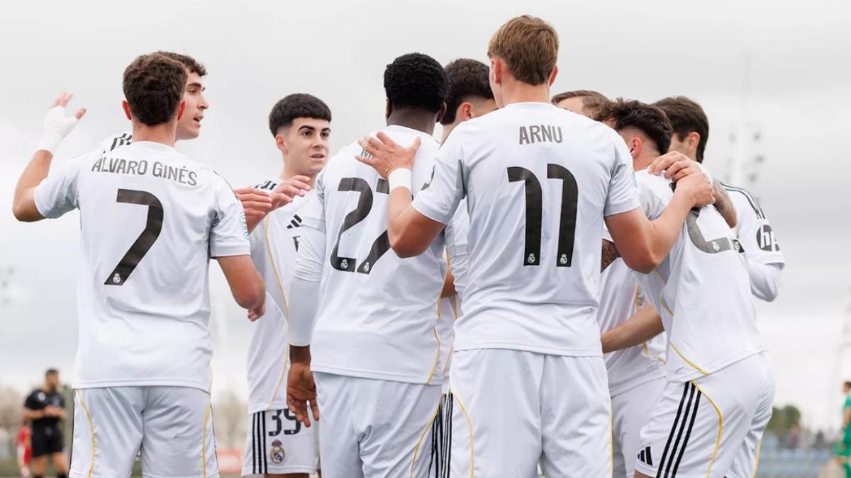 El Estepona, rival del Real Madrid C por la permanencia