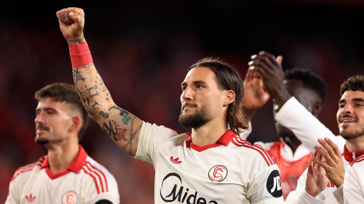 Gudelj pide al sevillismo "otro manicomio" ante el Espanyol