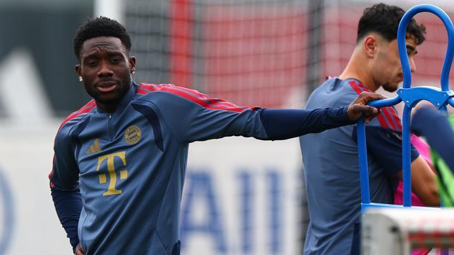 ¿Por qué los jugadores del Bayern usan esparadrapos en las orejas?